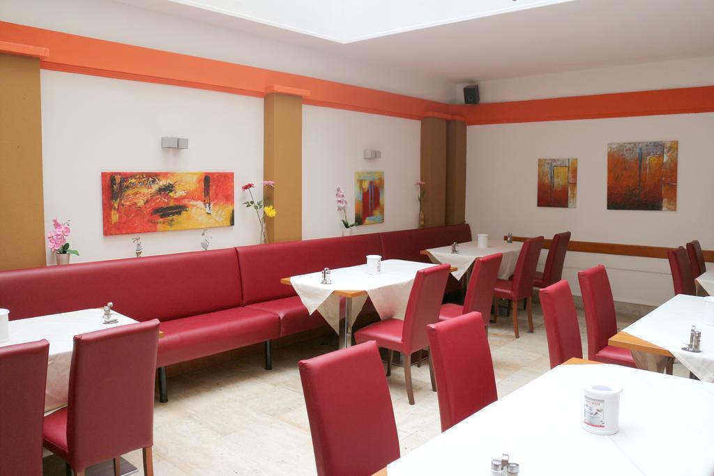 Hotel Carina Vienne Extérieur photo