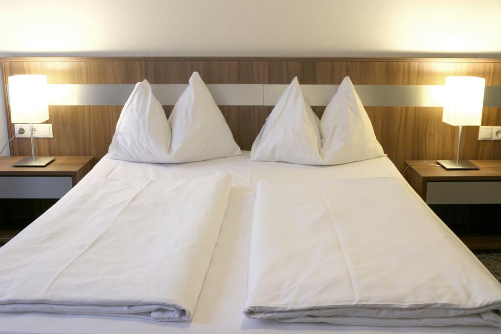 Hotel Carina Vienne Extérieur photo