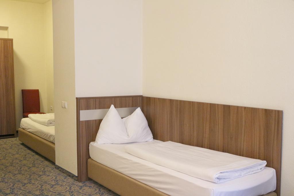 Hotel Carina Vienne Extérieur photo