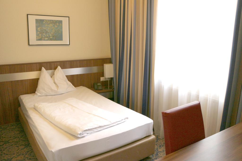 Hotel Carina Vienne Extérieur photo