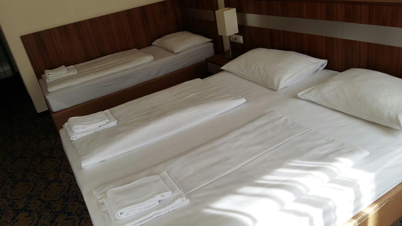 Hotel Carina Vienne Extérieur photo