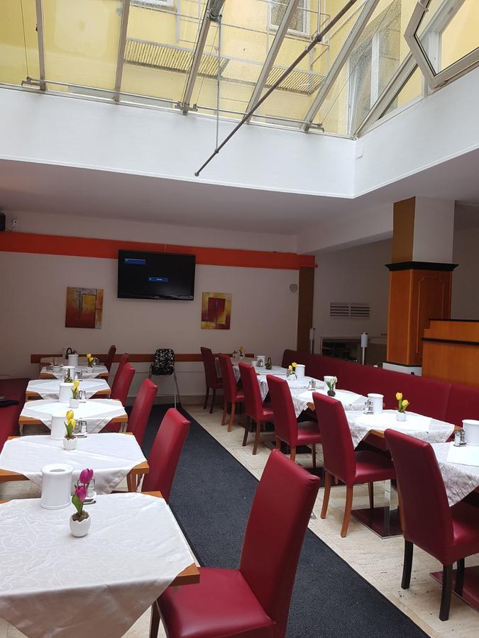 Hotel Carina Vienne Extérieur photo